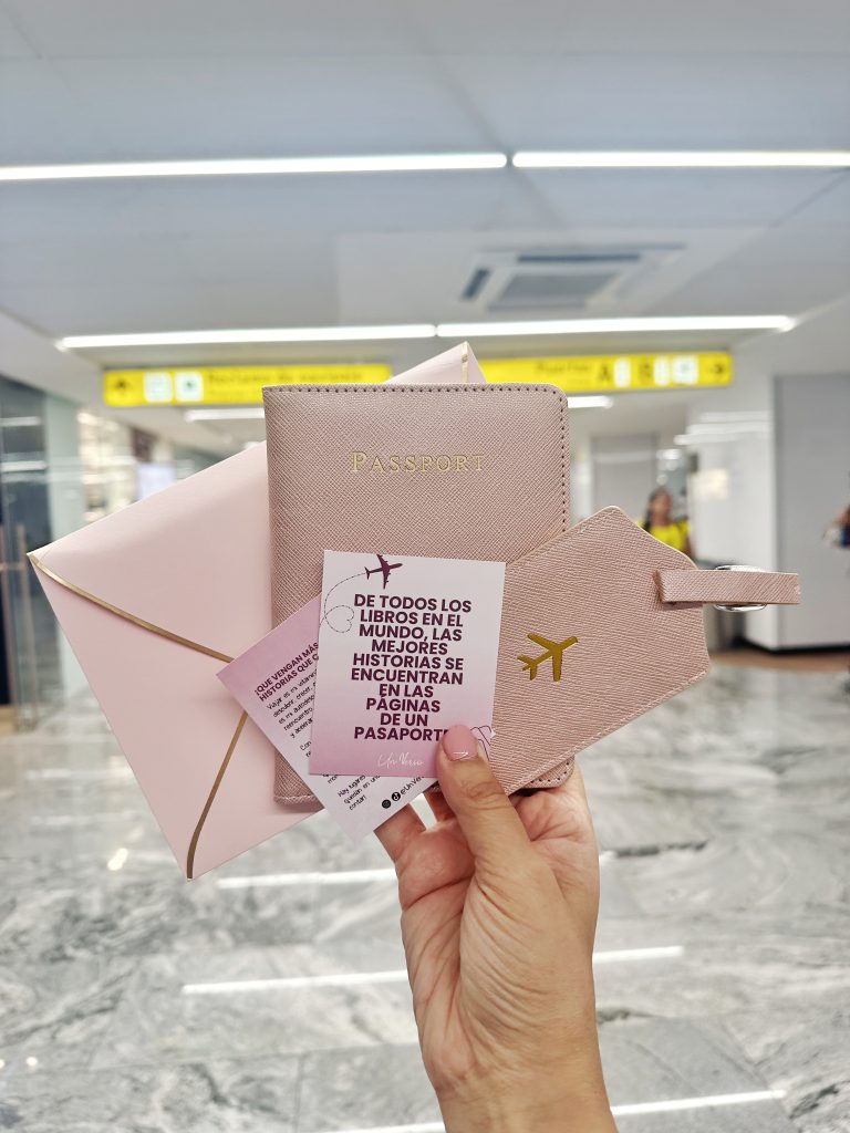 Porta Pasaporte Rosa